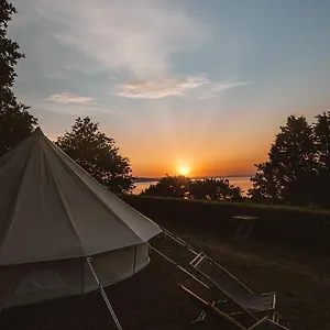 https://lodging-nature-camp-presquile-crozon.inbrittany.com